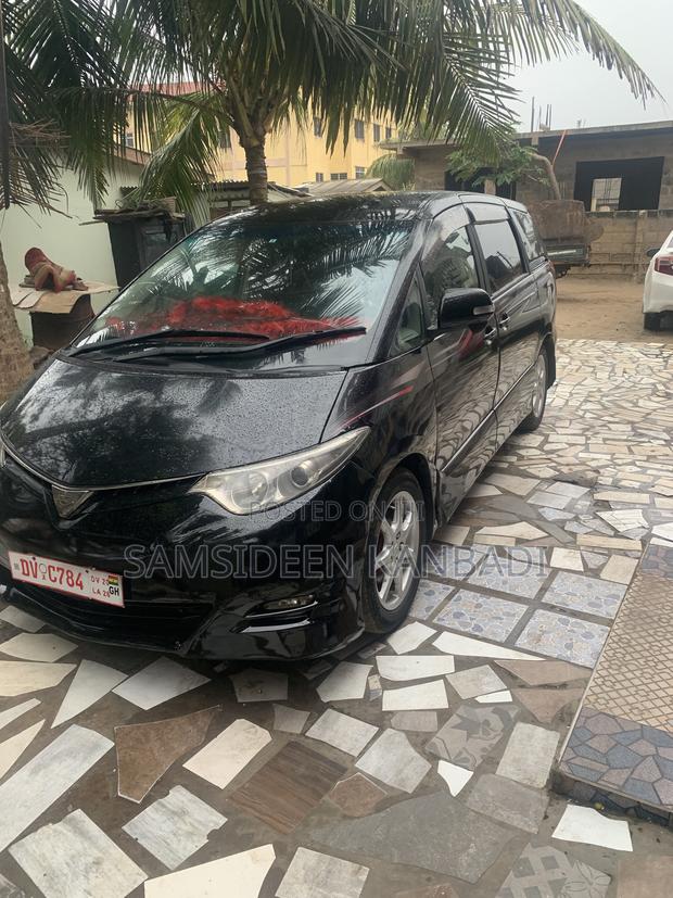 Toyota Estima 2012 Black