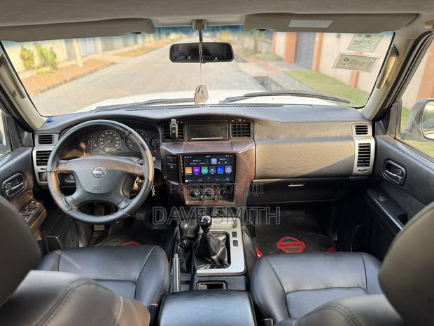 Nissan Patrol 4.8 2012 White