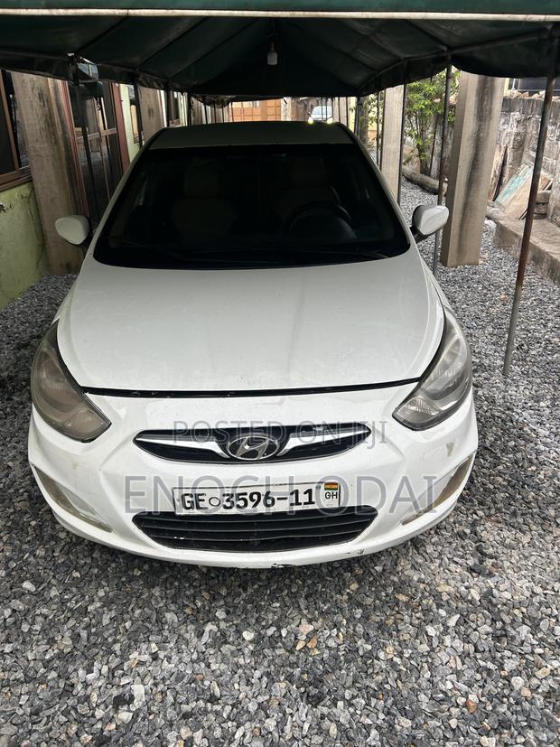Hyundai Accent 2011 White