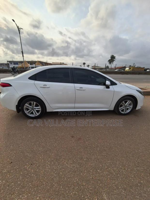 Toyota Corolla 2020 White
