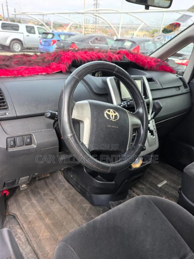 Toyota Voxy 2012 Black