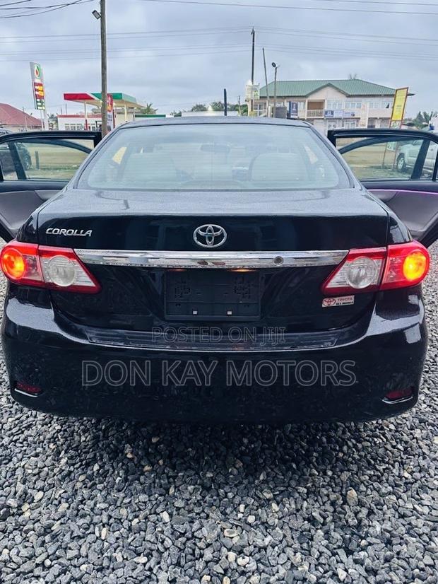 Toyota Corolla L 4dr Sedan (1.8L 4cyl 5M) 2013 Black