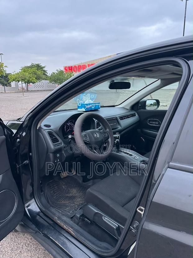 Honda HR-V 4dr SUV (1.5L 4cyl CVT) 2016 Black
