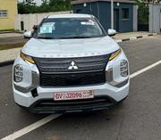 Mitsubishi Outlander 2022 White for sale
