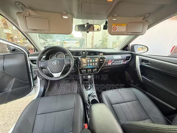 Toyota Corolla 2017 White