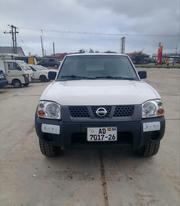 Nissan Hardbody 2010 White for sale