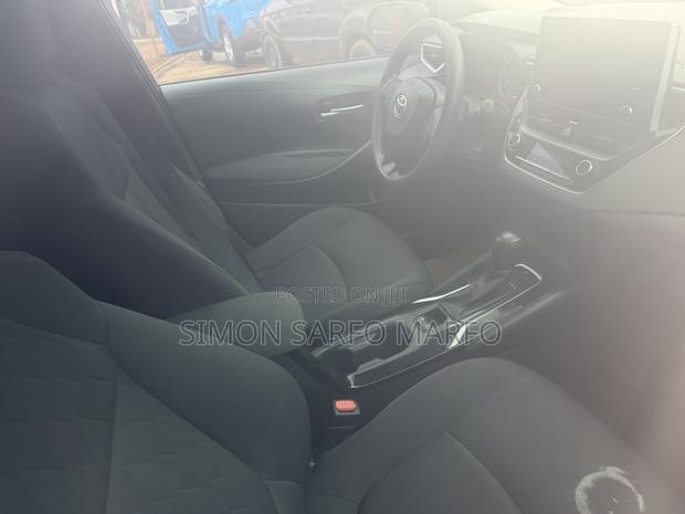 Toyota Corolla LE 2020 Blue
