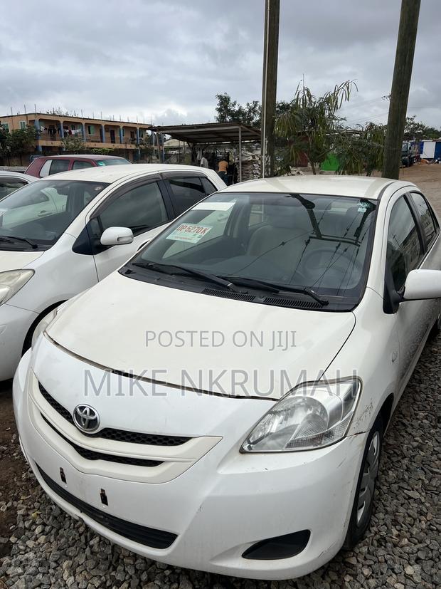 Toyota Belta 2010 White