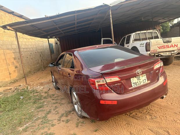 Toyota Camry SE 4dr Sedan (2.5L 4cyl 6A) 2017 Brown