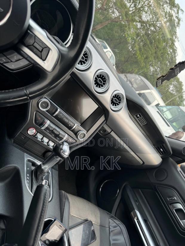 Ford Mustang EcoBoost Premium Fastback 2020 Black