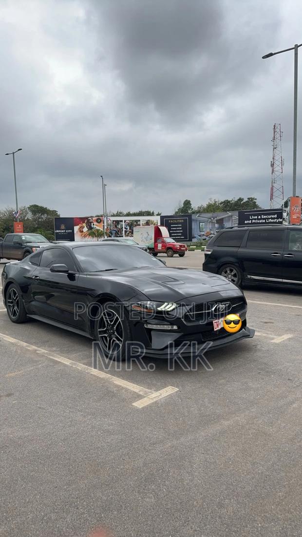 Ford Mustang EcoBoost Premium Fastback 2020 Black