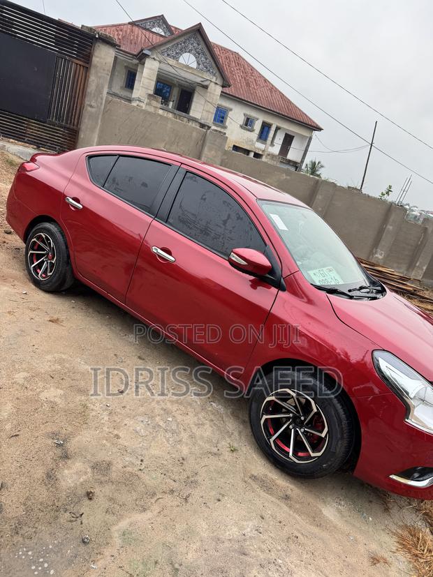 Nissan Almera 2016 Red