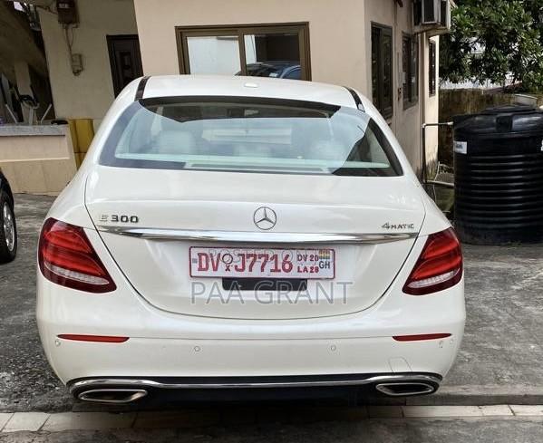 Mercedes-Benz E300 4Matic AWD Sedan (2.0L 4cyl 9A) 2017 White