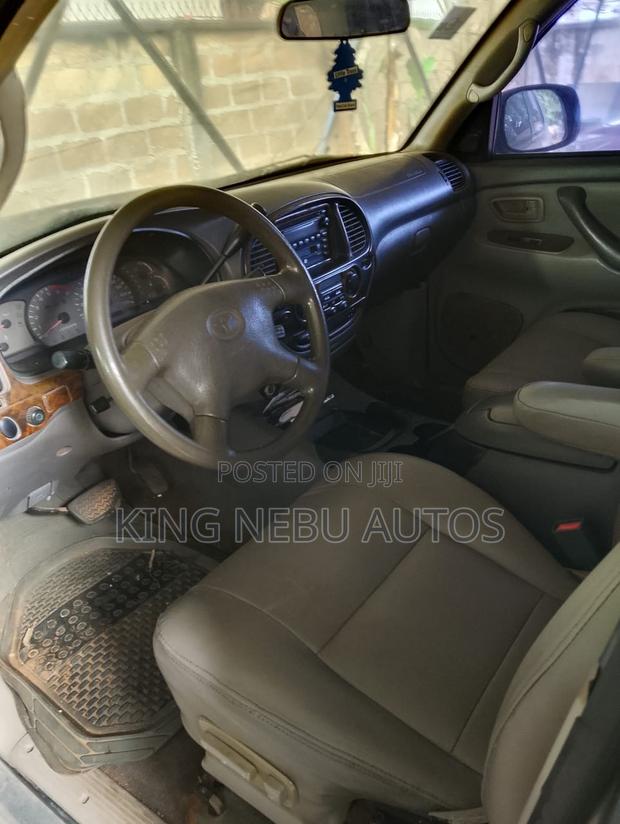 Toyota Sequoia Limited 4dr SUV (4.7L 8cyl 4A) 2004 Silver