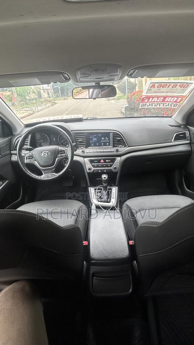 Hyundai Elantra ECO Sedan FWD (1.4L 4cyl 7A) 2017 White