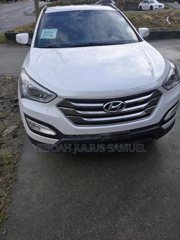 Hyundai Santa Fe 2016 White