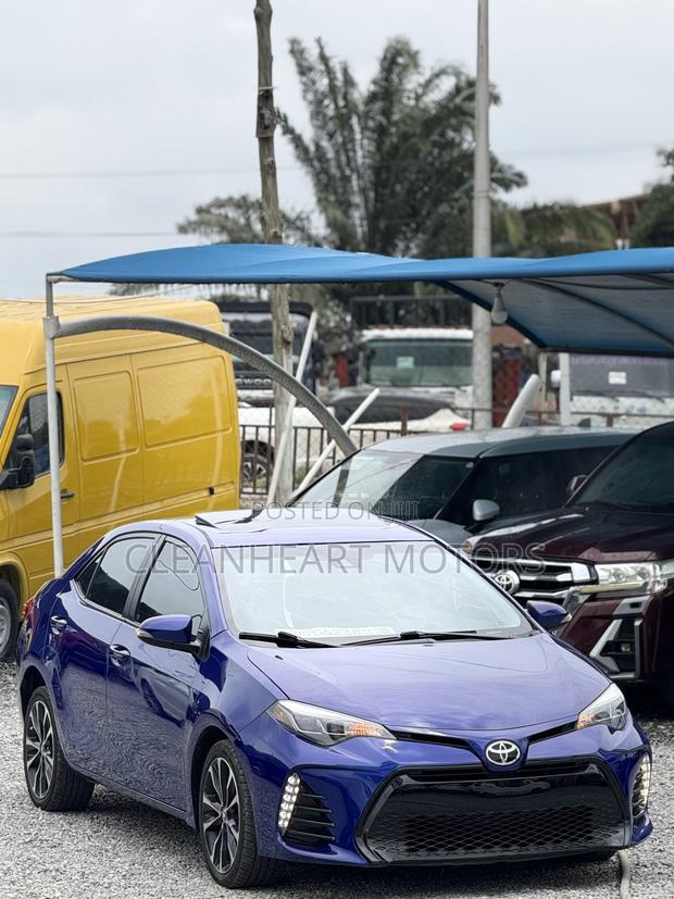 Toyota Corolla SE Special Edition 4dr Sedan (1.8L 4cyl CVT) 2017 Blue