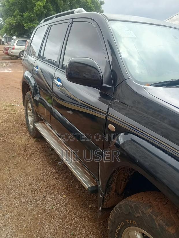 Toyota Land Cruiser Prado 2012 Black