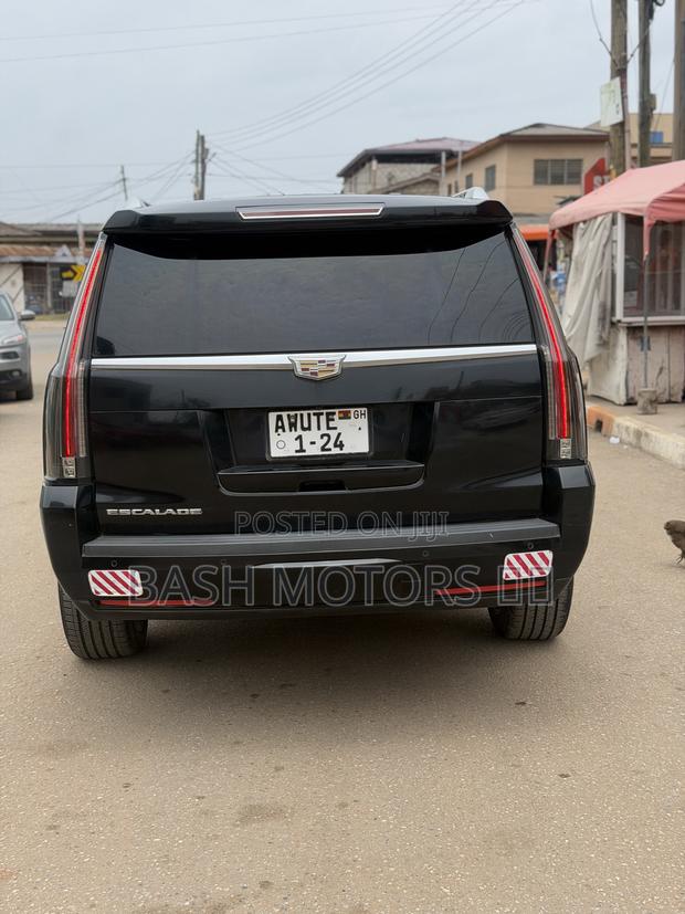 Cadillac Escalade 2016 Black