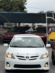 Toyota Corolla S 5-Speed 2013 White for sale