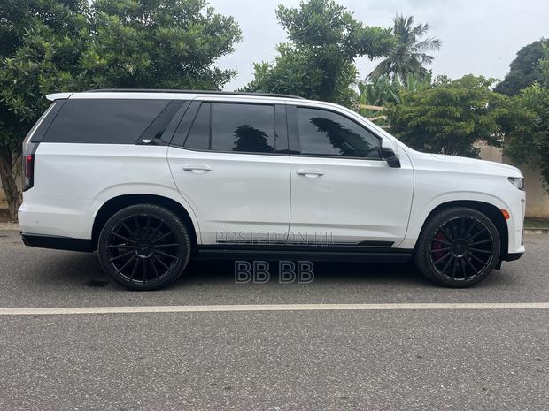 Cadillac Escalade 2023 White