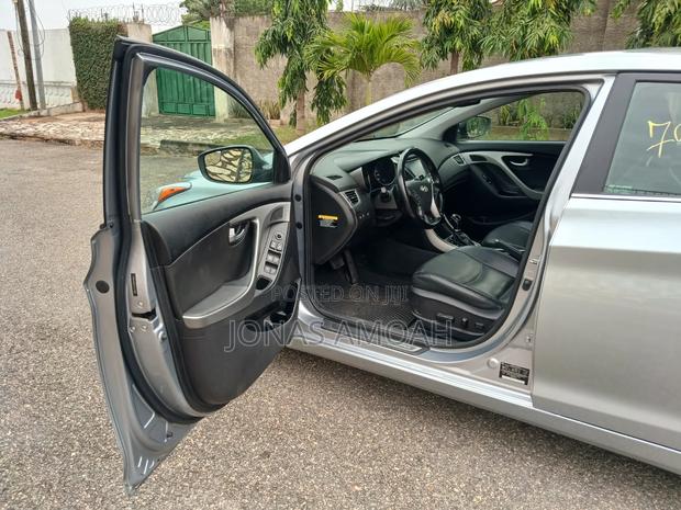 Hyundai Elantra 2015 Silver
