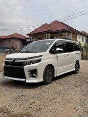 Toyota Voxy ZS Kirameki 2WD 8-Seater 2015 White for sale