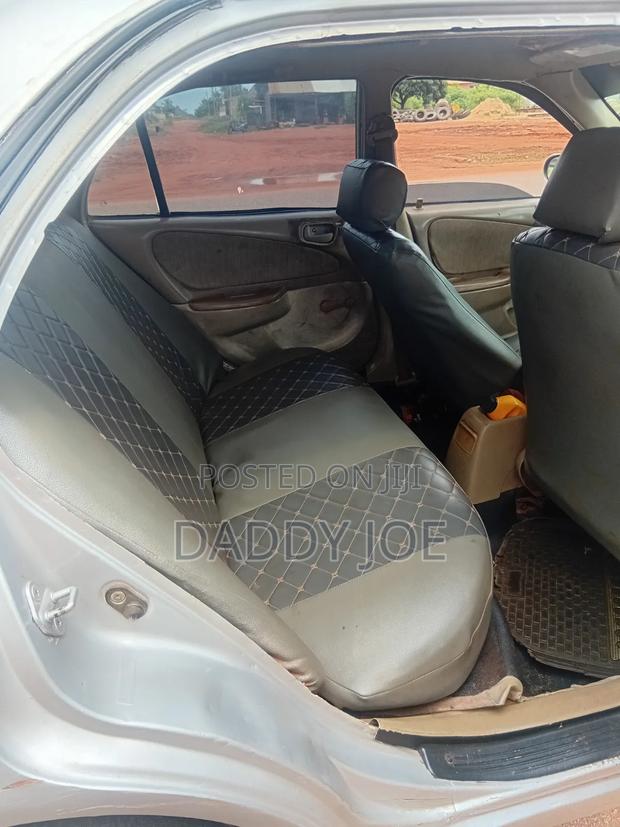 Toyota Corolla 2002 Silver
