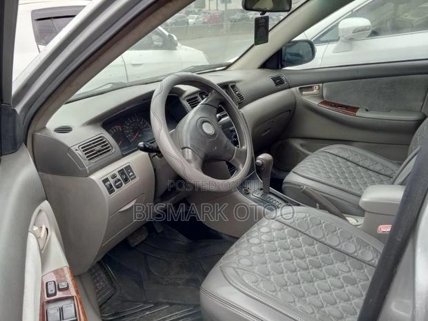 Toyota Corolla 2008 Gray