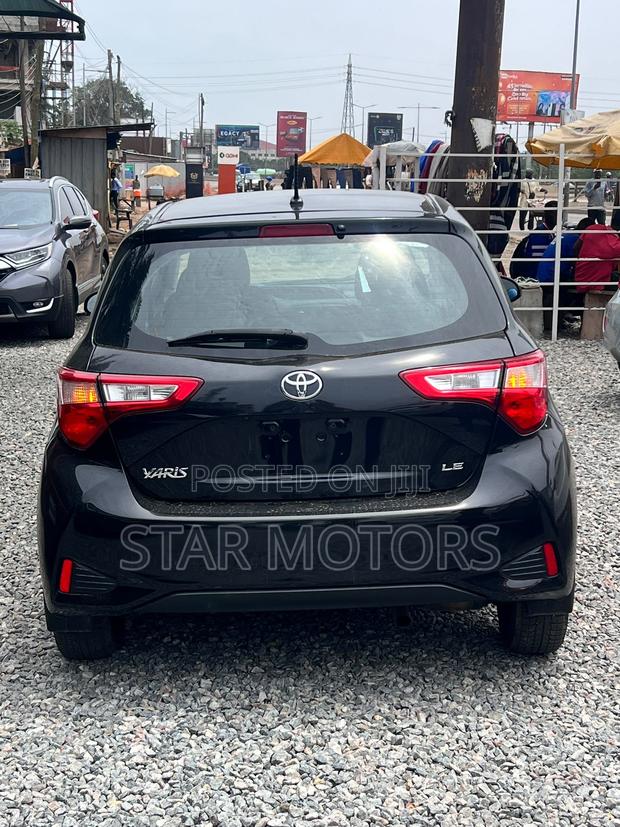 Toyota Yaris 2018 Black