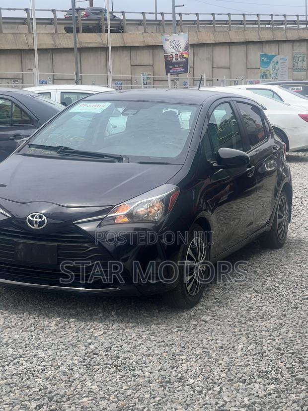 Toyota Yaris 2018 Black