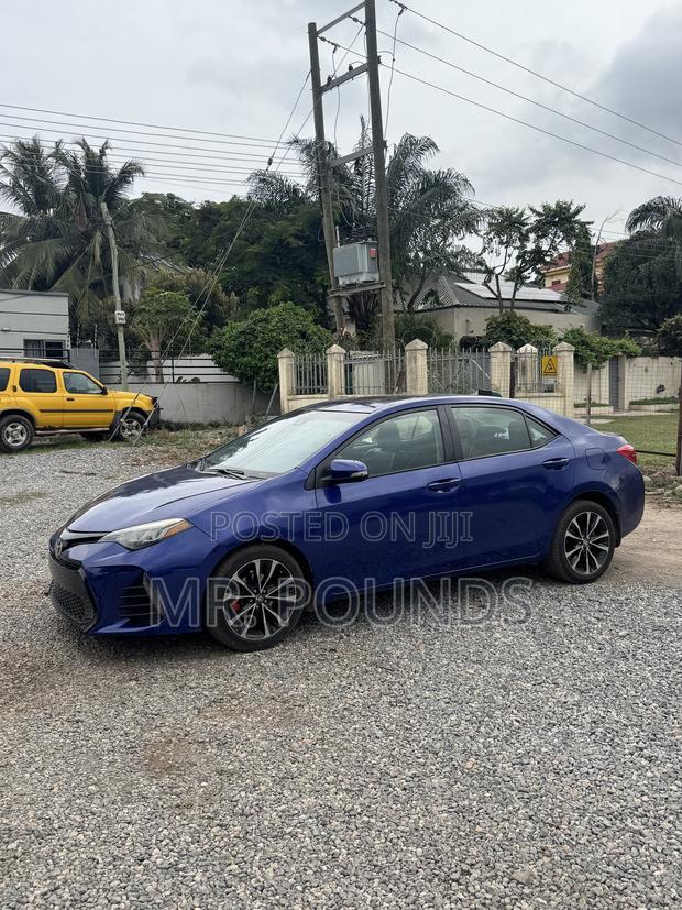 Toyota Corolla 2017 Blue