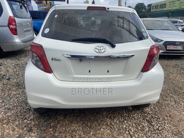 Toyota Vitz 2013 White