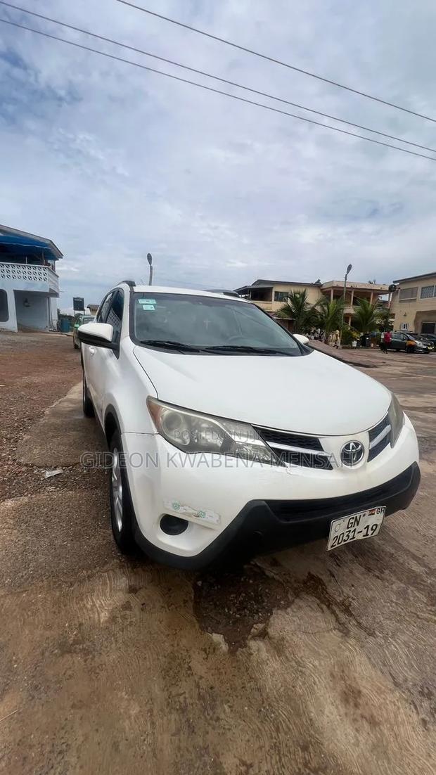Toyota RAV4 2015 White
