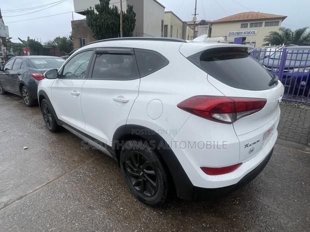 Hyundai Tucson 2018 White