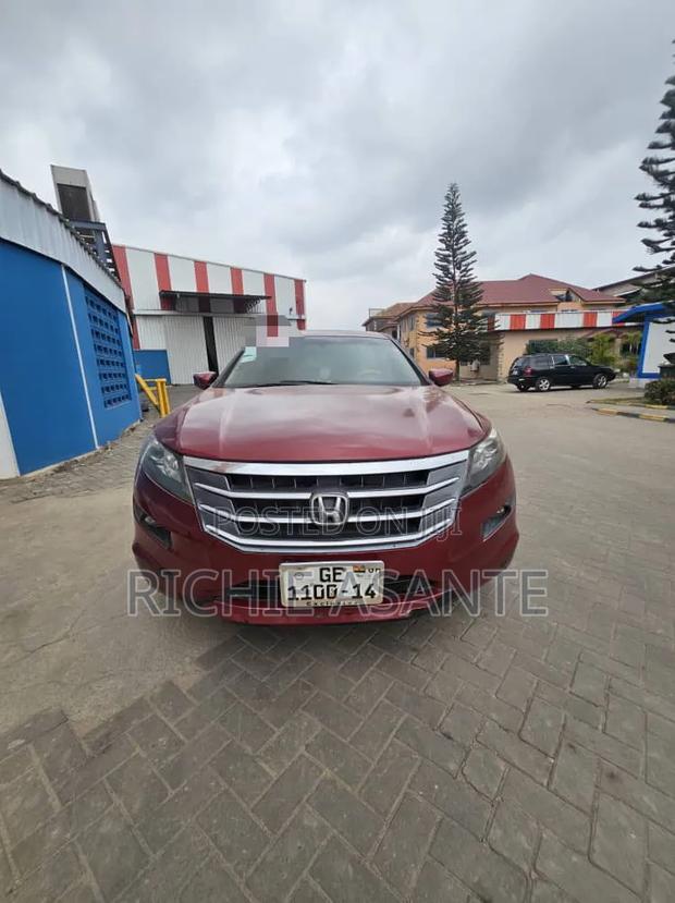Honda Crosstour 2010 Red