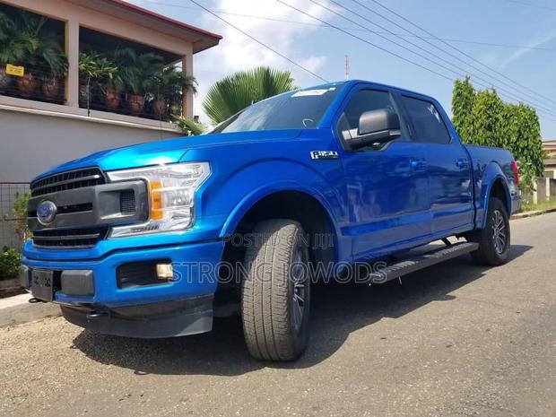 Ford F-150 2020 Blue