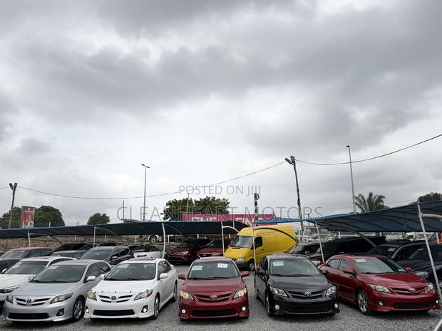 Toyota Corolla S 5-Speed 2013