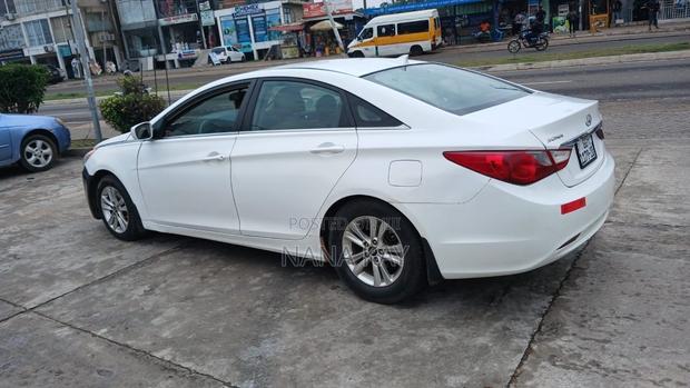 Hyundai Sonata GLS Sedan FWD (2.4L 4cyl 6A) 2013 White