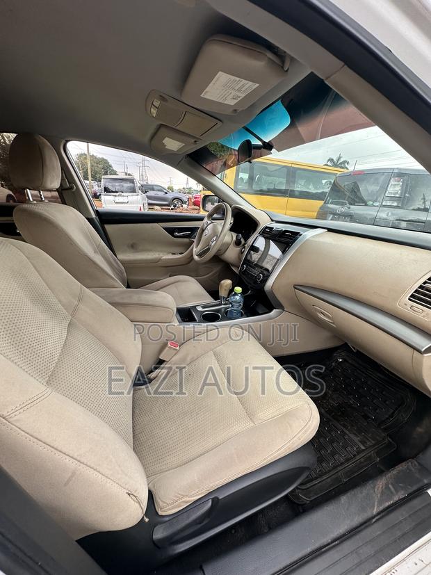 Nissan Altima 2015 White