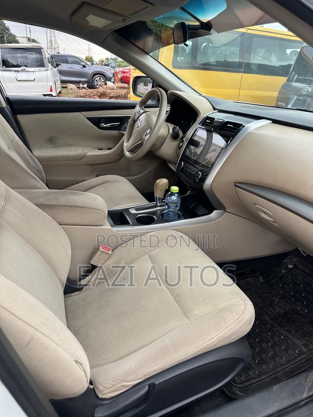Nissan Altima 2015 White