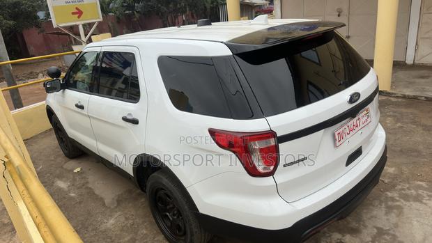 Ford Explorer Limited 4dr SUV AWD (3.5L 6cyl 6A) 2016 White