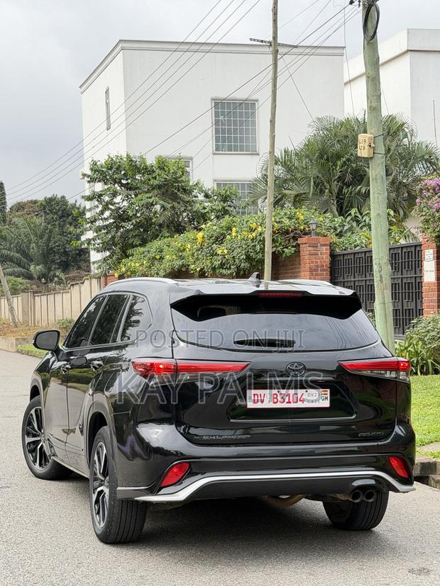 Toyota Highlander XSE 2022 Black