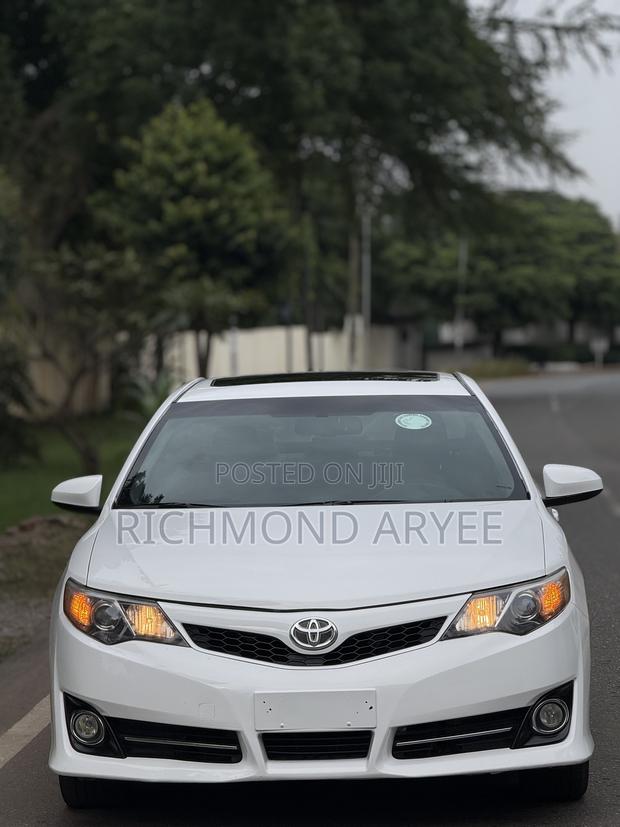 Toyota Camry 2013 White
