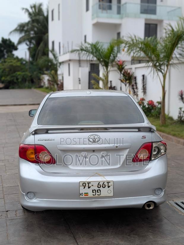 Toyota Corolla S 4dr Sedan (1.8L 4cyl 4A) 2010 Gray
