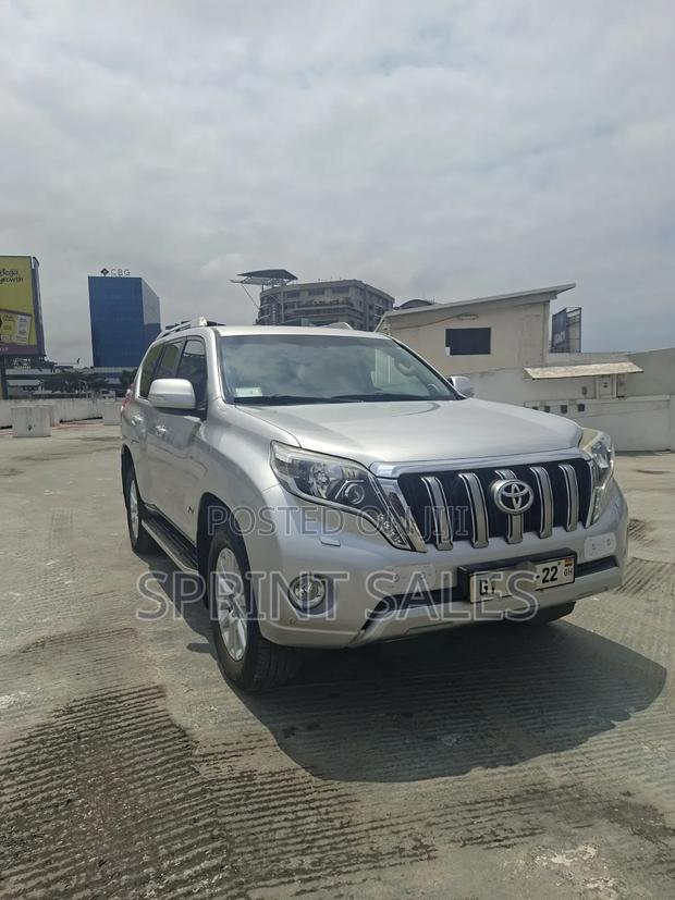 Toyota Land Cruiser Prado 2014 Silver