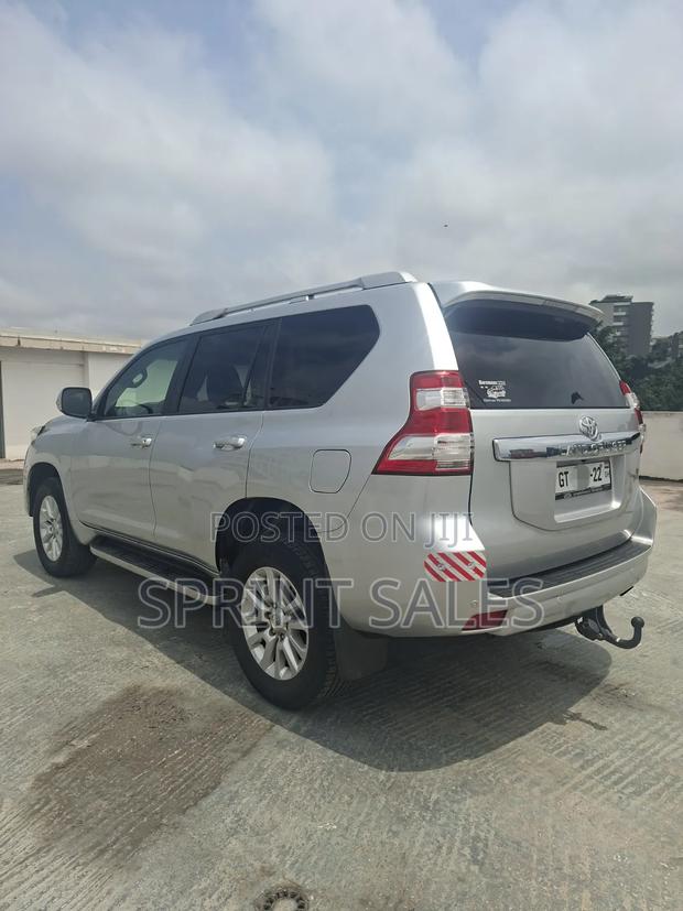 Toyota Land Cruiser Prado 2014 Silver