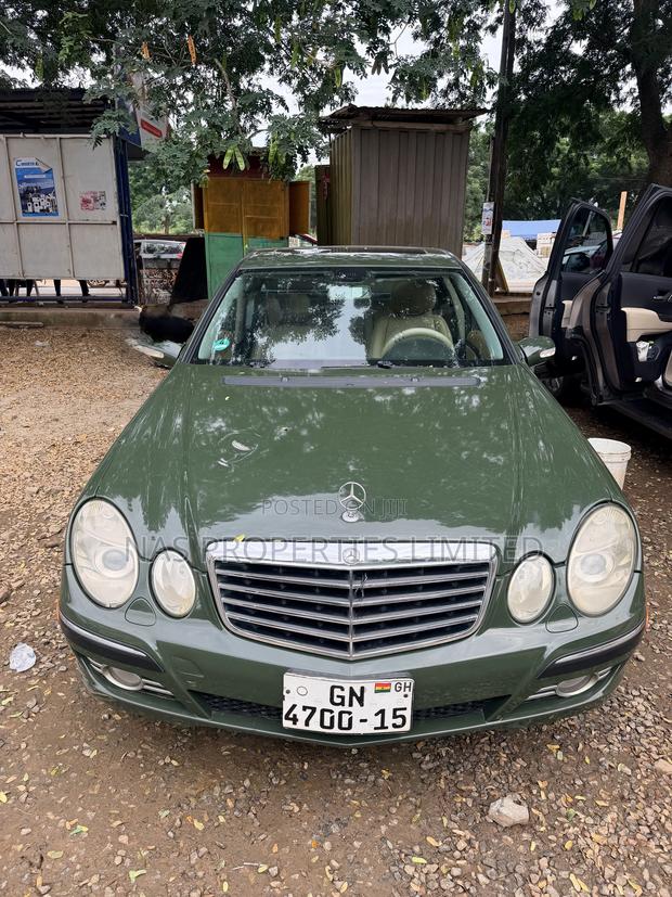 Mercedes-Benz E200 2007 Green
