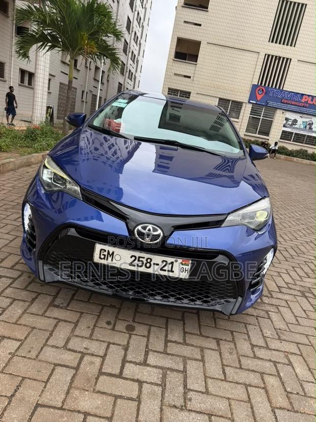 Toyota Corolla 2016 Blue