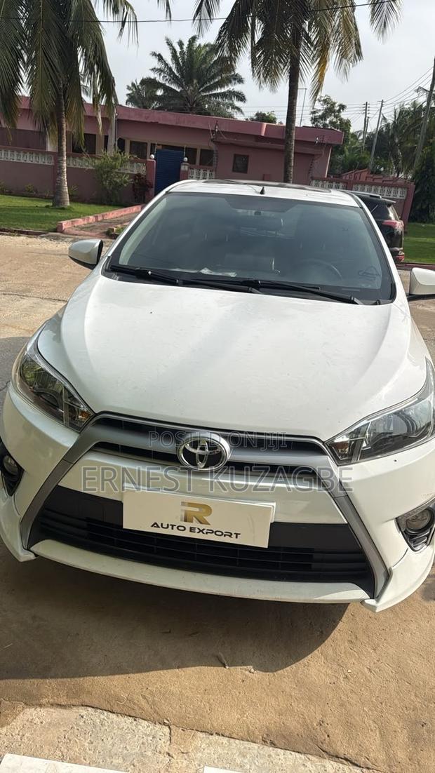 Toyota Yaris 2016 White